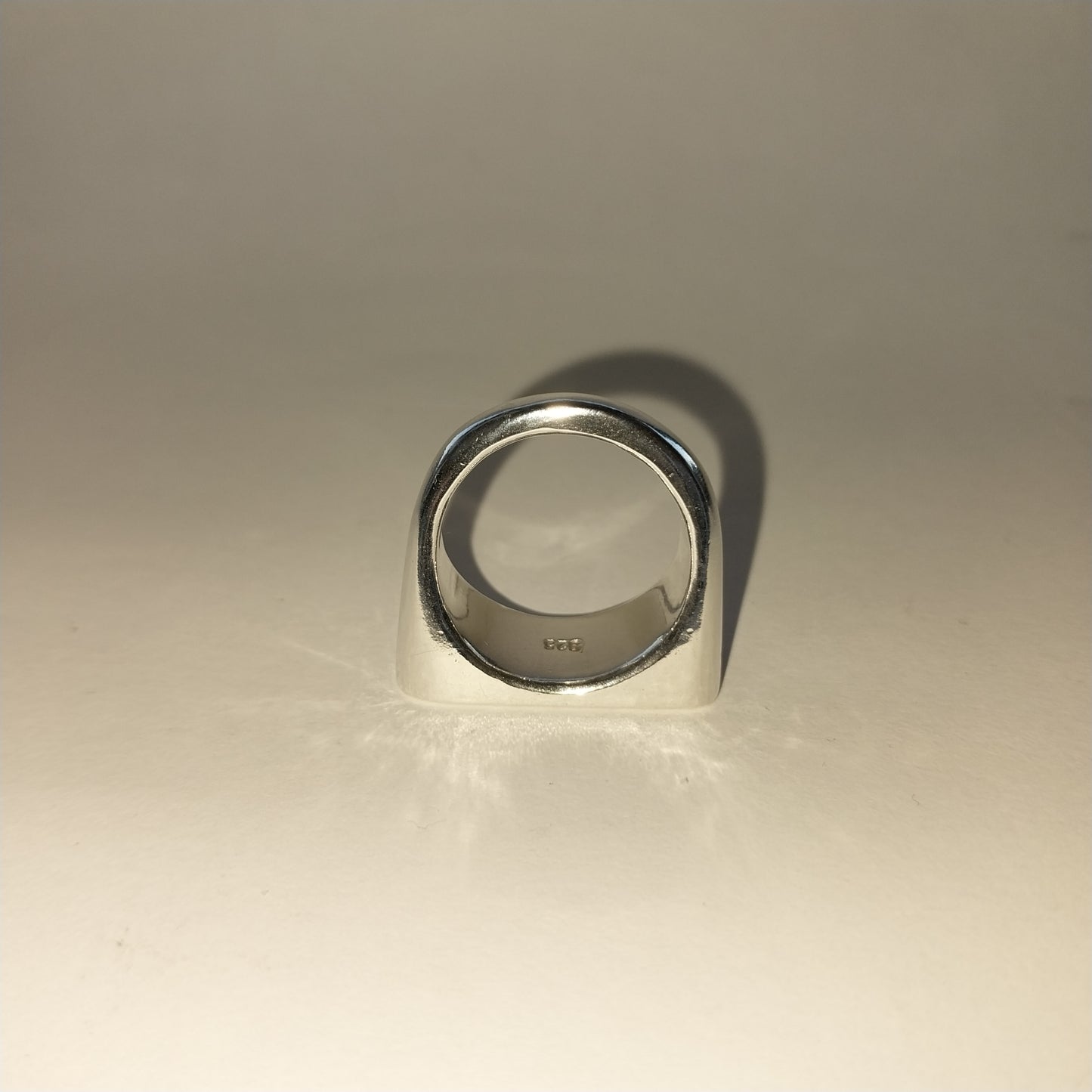 RECTANGULAR SIGNET