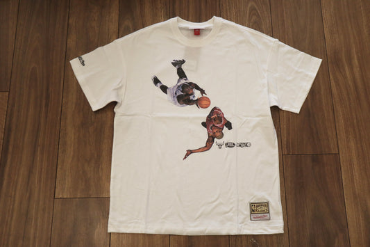 ARIAL NBA TSHIRT - VINTAGE WHITE BULLS / MAGIC