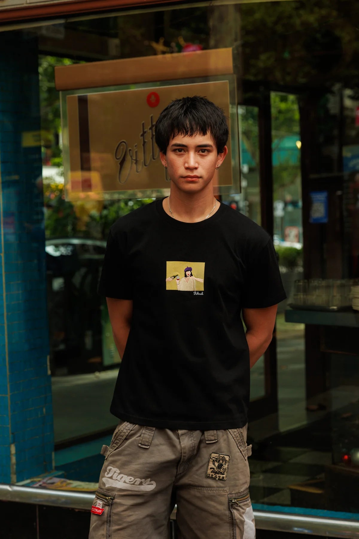 MIDNIGHT IN PARIS T-SHIRT - BLACK