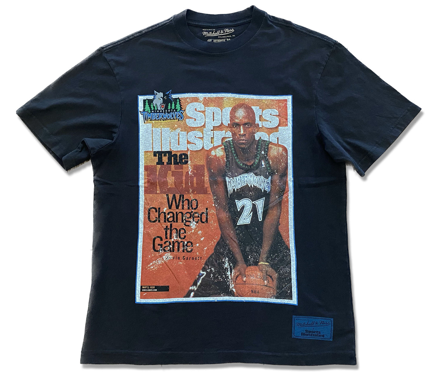 SPORTS ILLUSTRATED KEVIN GARNETT MINNESOTA TIMBERWOLVES T-SHIRT - FADED BLACK